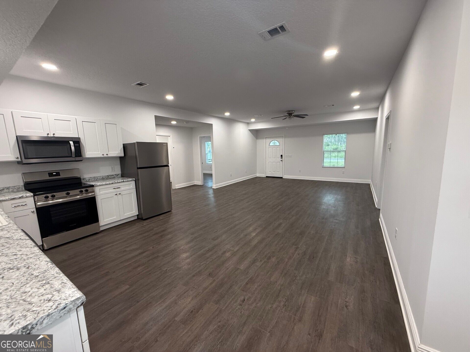 1141 Black Hawk DR