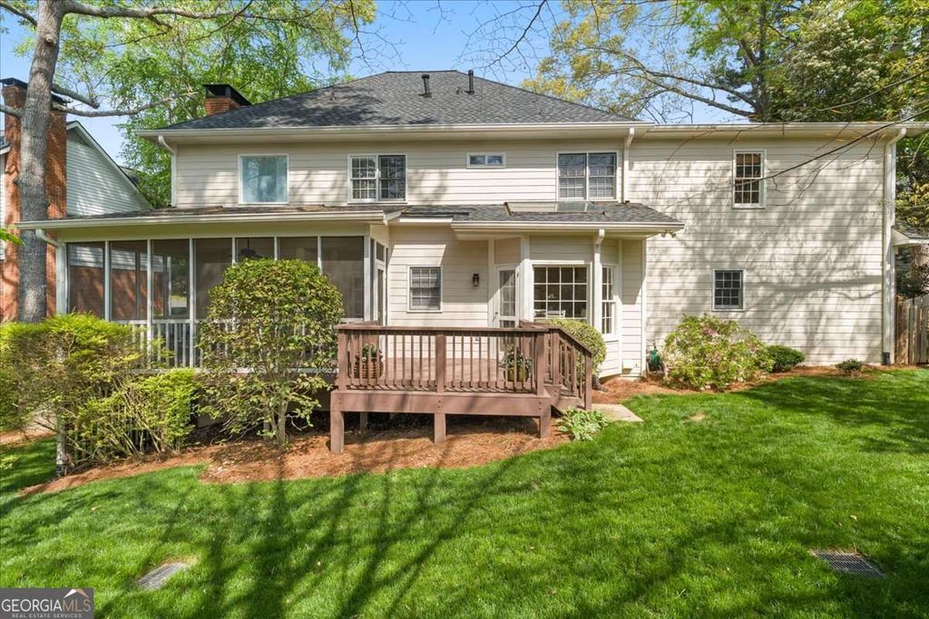 Photo of 1843 Mallard Lake Drive, Marietta, GA 30068 (MLS # 10729130)