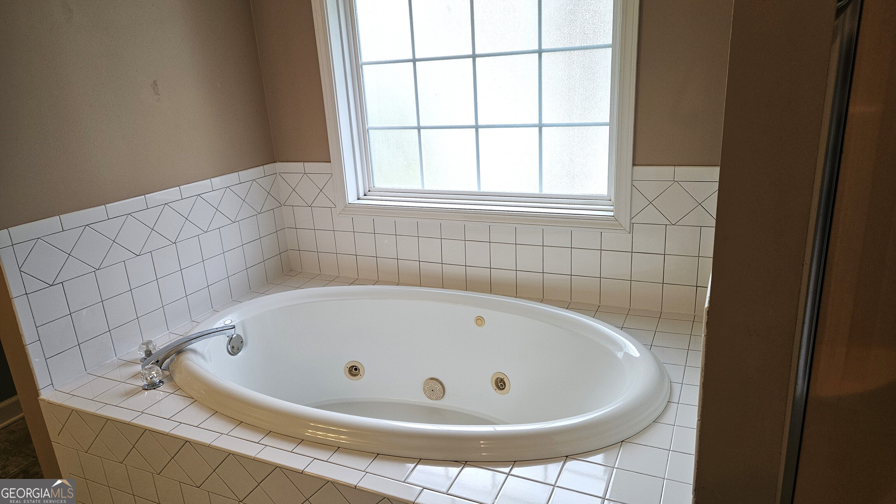 Statesboro, Georgia 30458, United States, 3 Bedrooms Bedrooms, ,2 BathroomsBathrooms,Residential,Pending,237036