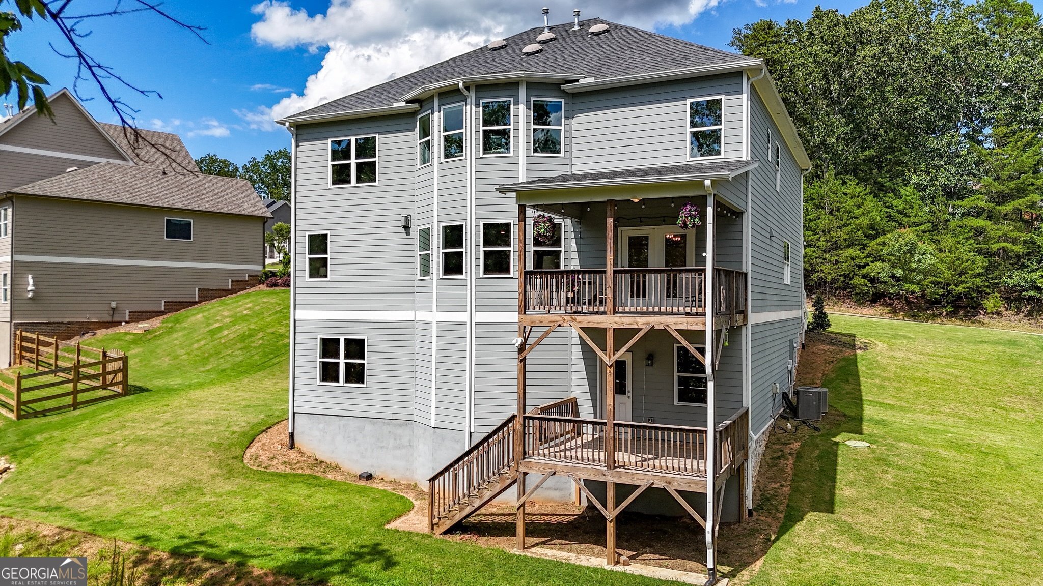 249 Fountain Oak WAY