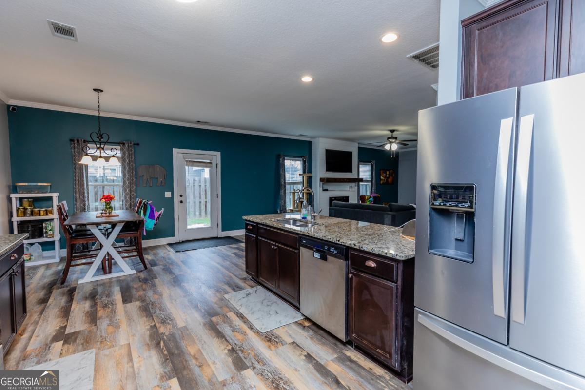 2 Sweet Berry CT