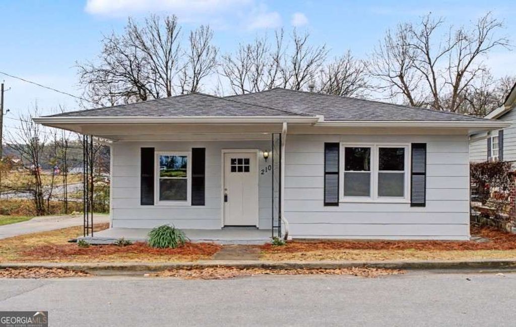 Photo of 210 Merritts Avenue, Cedartown, GA 30125 (MLS # 10690822)