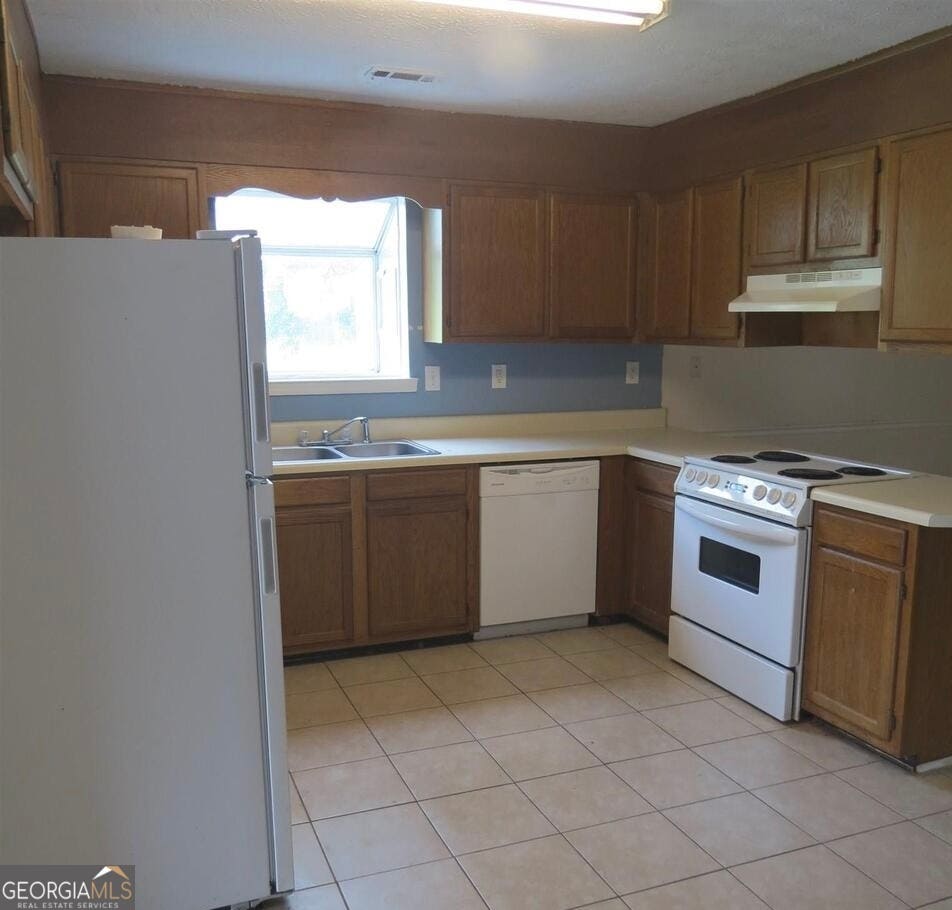 Photo of 1755 Fox Chase Court SE, Conyers, GA 30013 (MLS # 10816417)