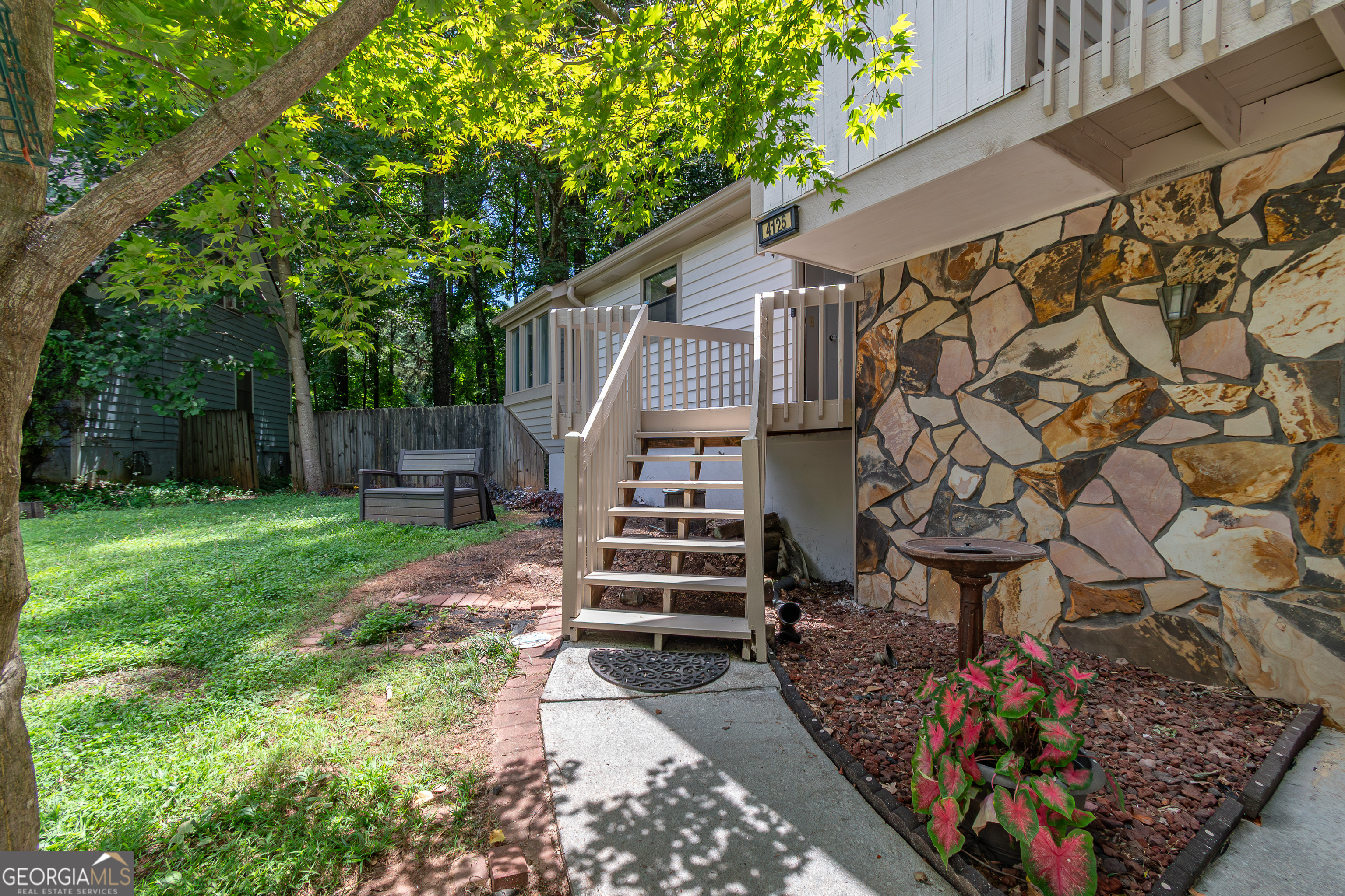 4125 Stutz CT