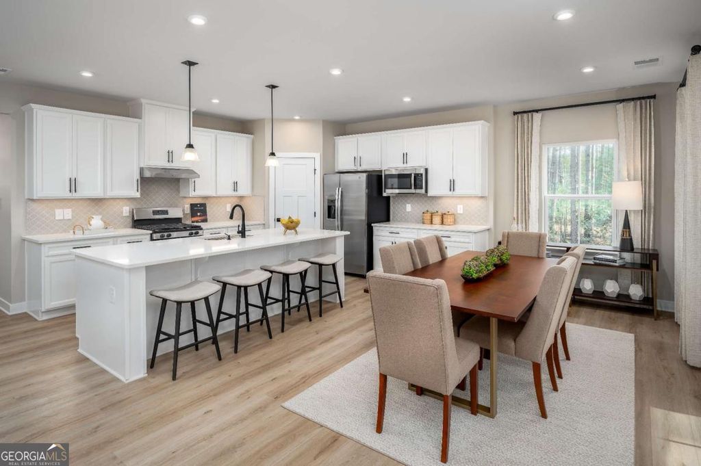 Photo of 184 Marchmont Drive, Locust Grove, GA 30248 (MLS # 10727052)