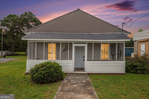 A home in Calhoun