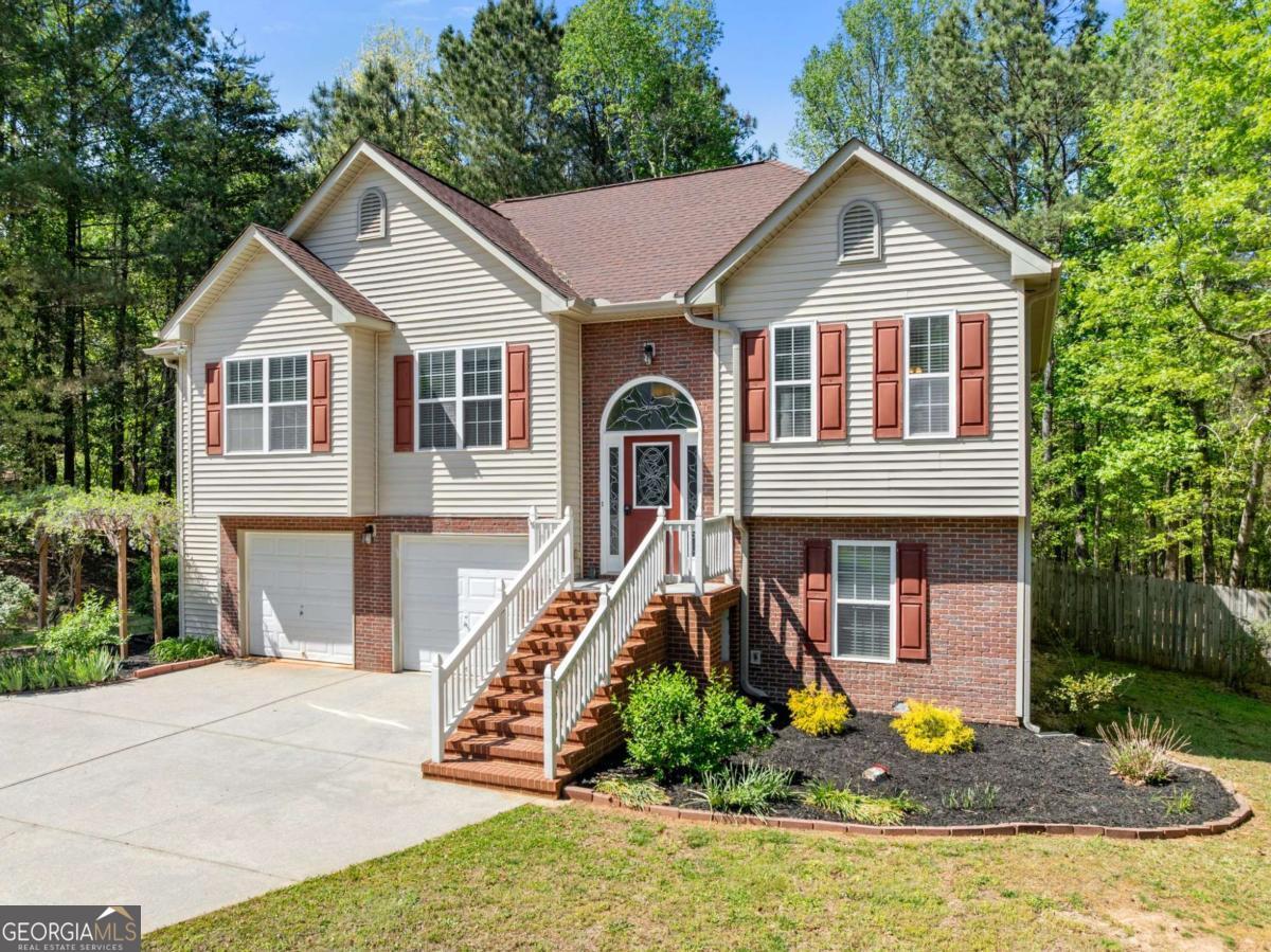 422 Greenwood Park WAY