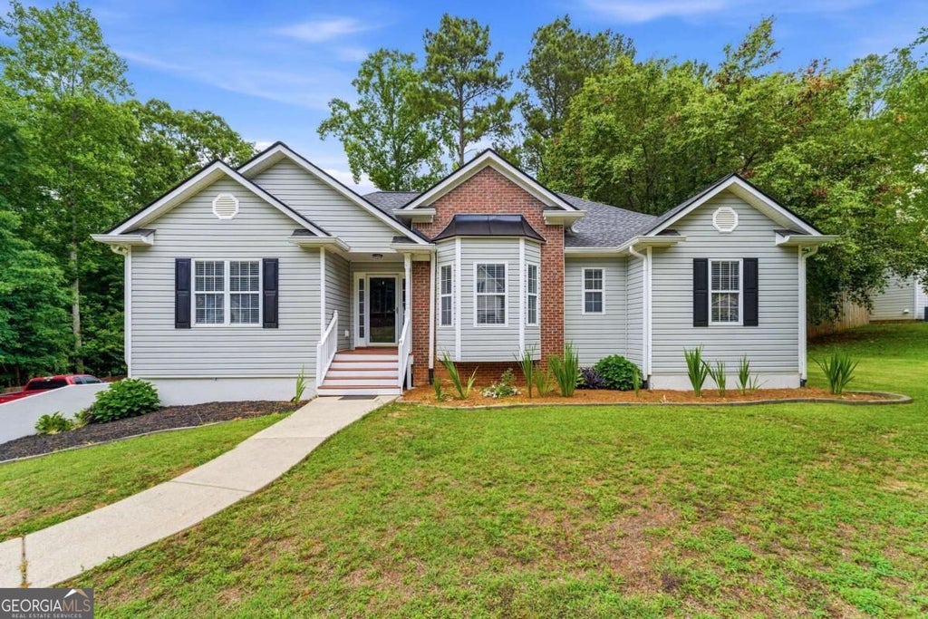 Photo of 4036 Saint George Walk SW, Powder Springs, GA 30127 (MLS # 10845882)