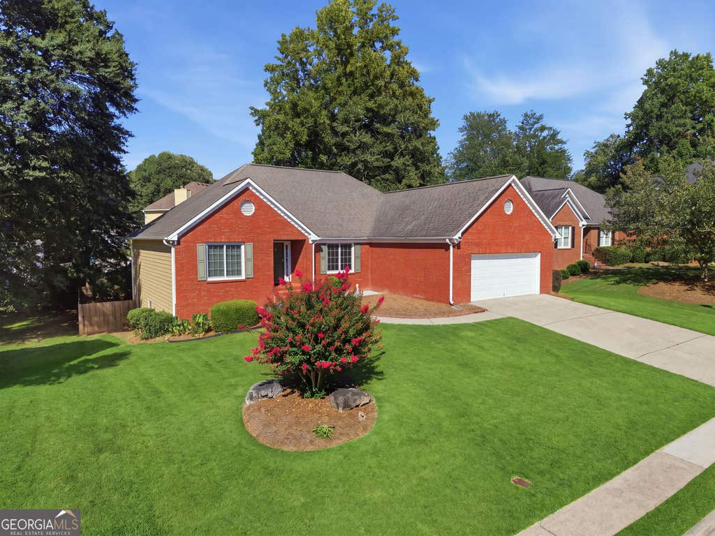 Photo of 1424 Oak Bend Way, Lawrenceville, GA 30045 (MLS # 10833550)