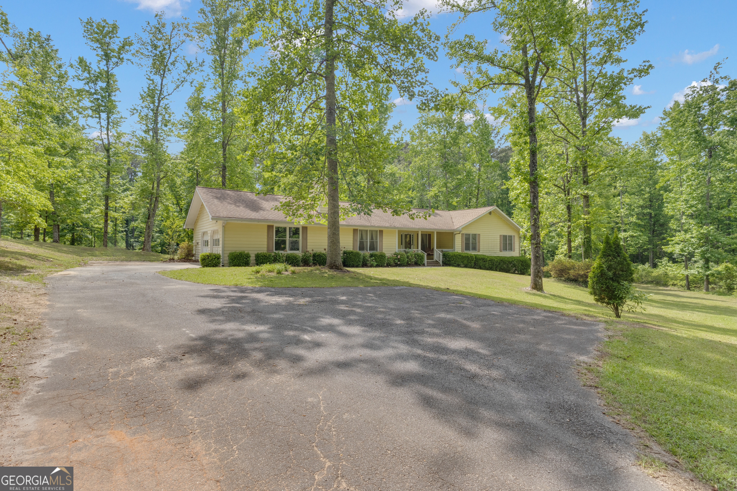 154 Tanglewood LN