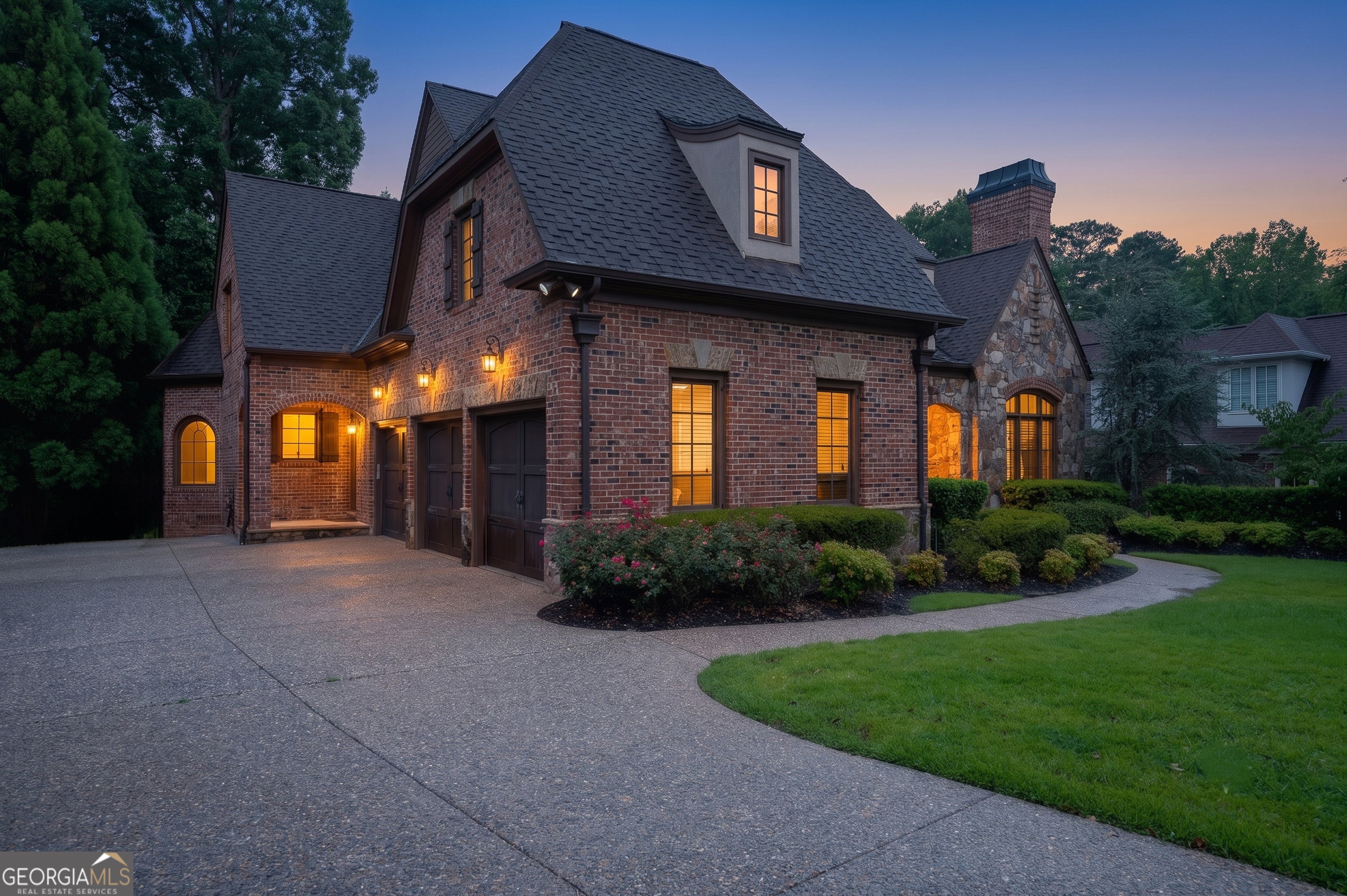 831 Camden Park CT NE