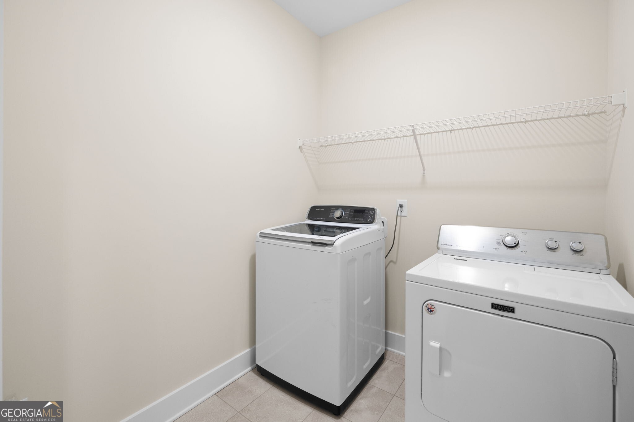 Dallas, Georgia 30132, United States, 5 Bedrooms Bedrooms, ,4 BathroomsBathrooms,Residential,Pending,104977