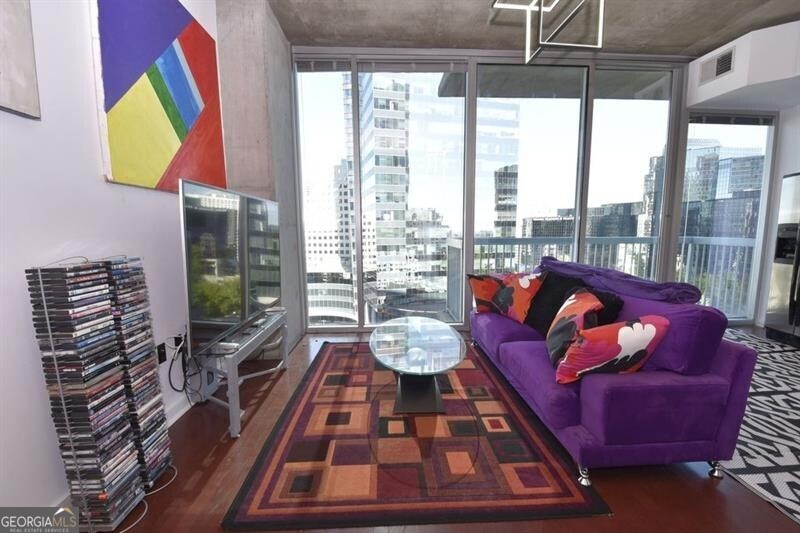 3324 Peachtree RD NE 1115