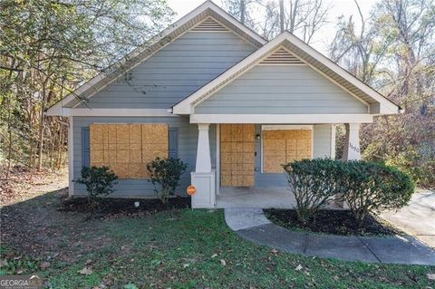 Photo of 3690 Adamsville Drive SW, Atlanta, GA 30331 (MLS # 10658333)