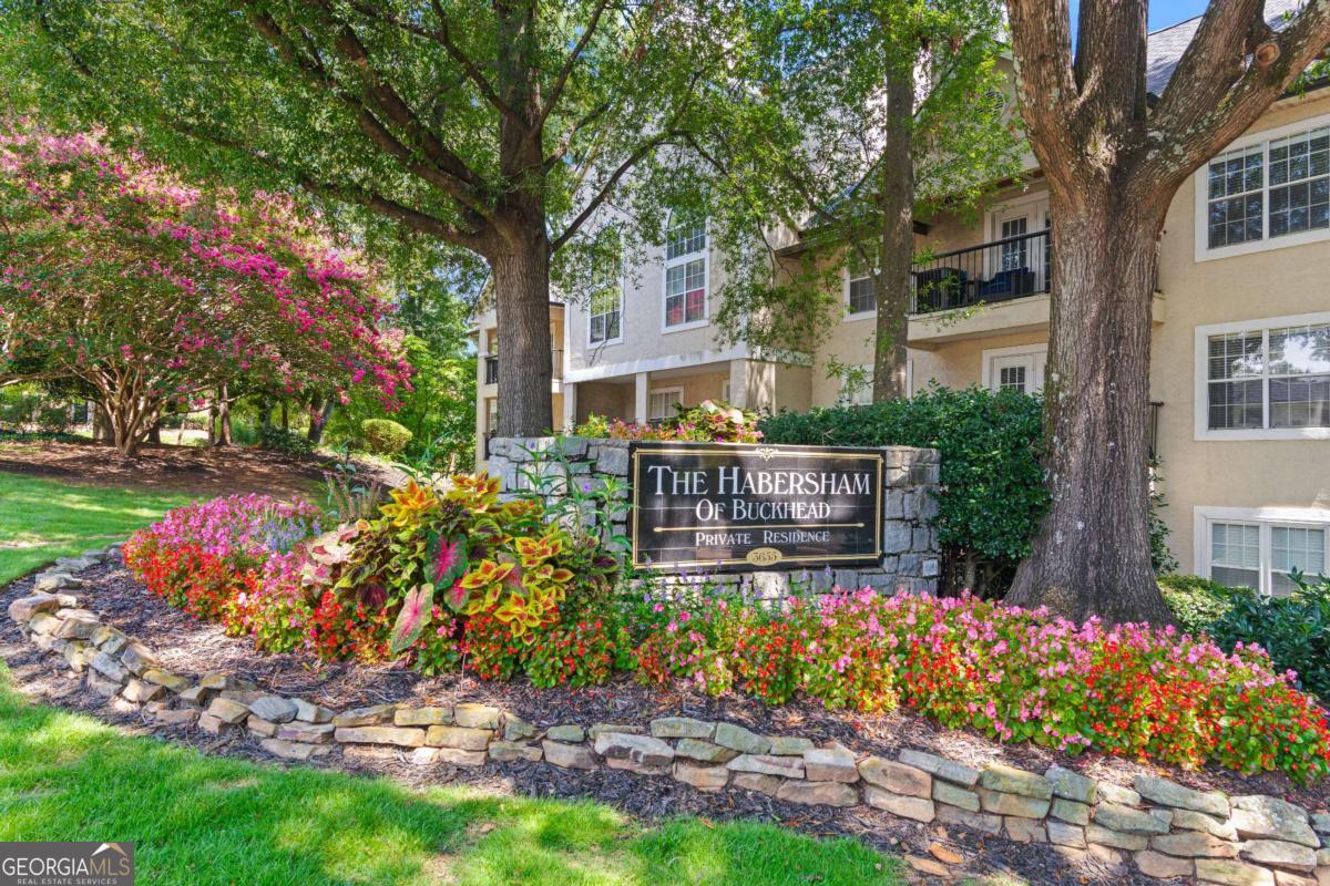 3655 Habersham RD NE B240