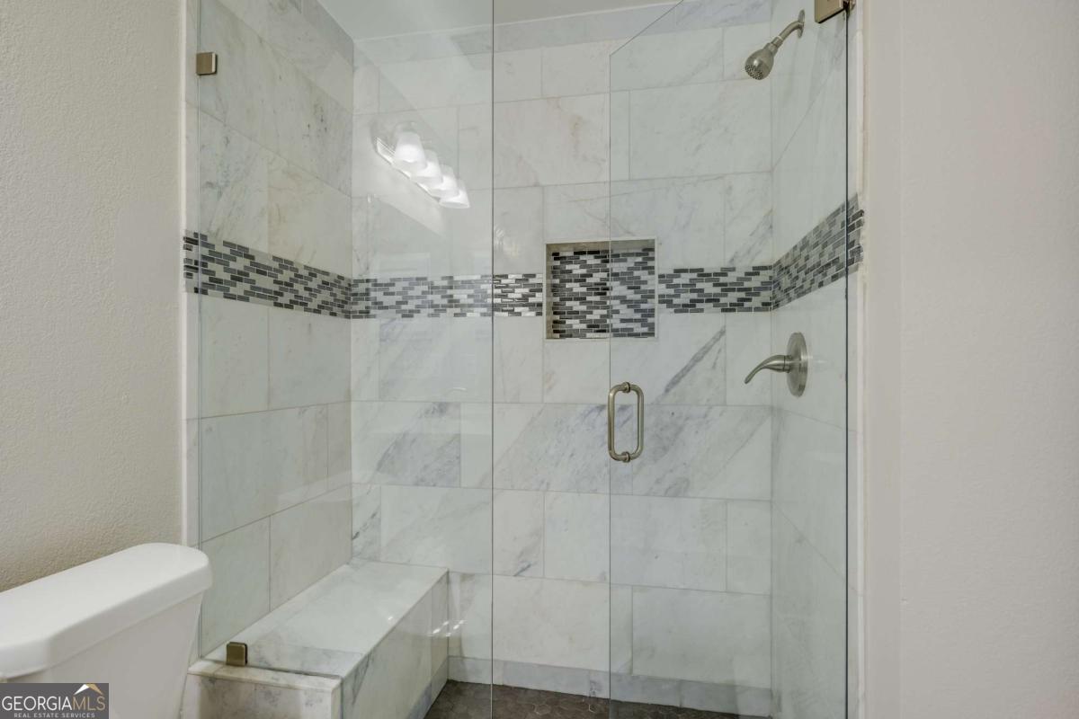 3655 Habersham RD NE B240