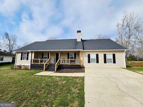 10 Shannons LN Comer GA 30629