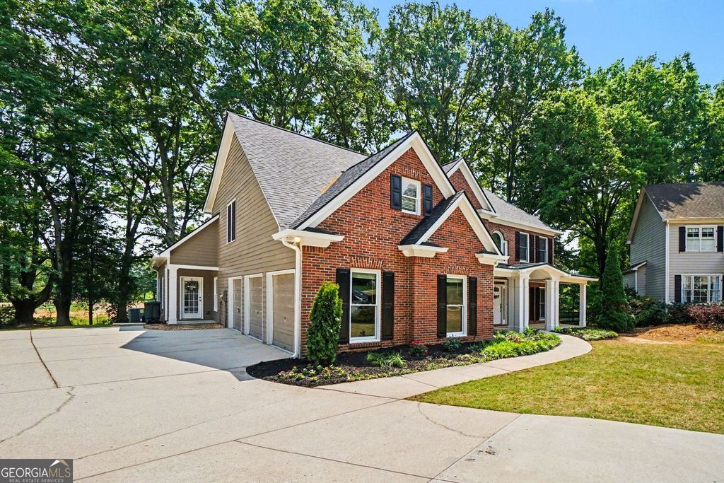 Photo of 607 Crimsonwood Court, Powder Springs, GA 30127 (MLS # 10740950)