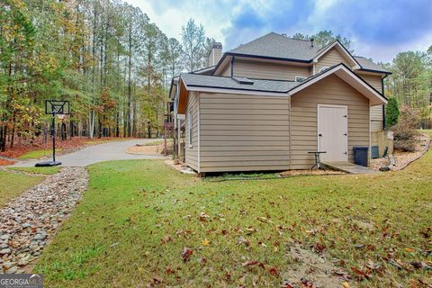 A home in Newnan