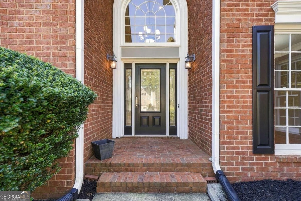 Photo of 2005 Cresthaven Walk, Woodstock, GA 30189 (MLS # 10871648)