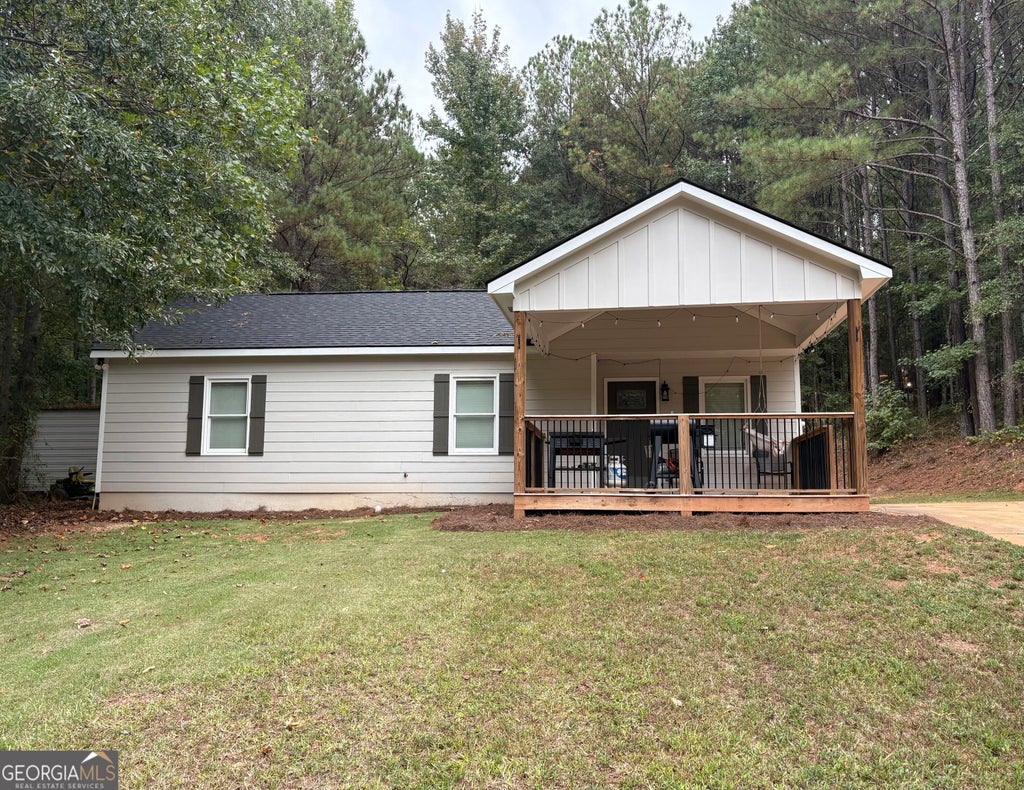 Photo of 805 Hines Road, Lagrange, GA 30241 (MLS # 10871390)