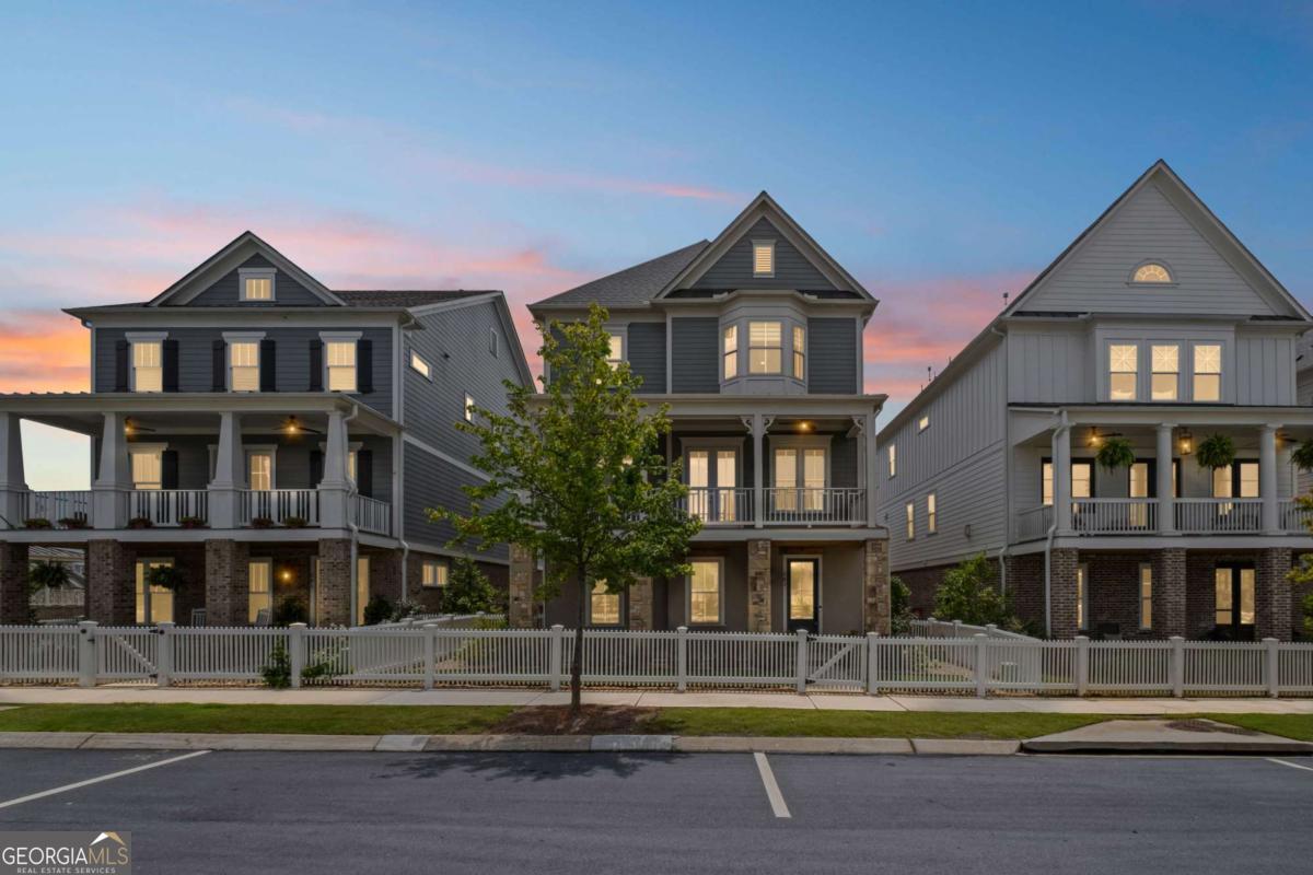 583 S Club DR