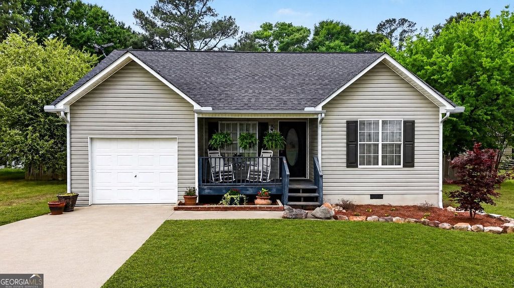 Photo of 140 Buck Boulevard SE, Calhoun, GA 30701 (MLS # 10755007)