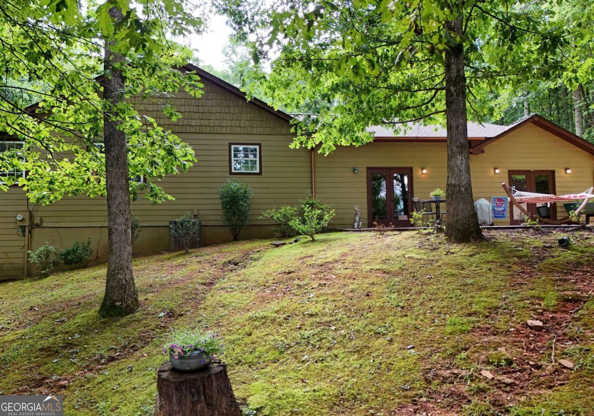1512 Smithfield LN