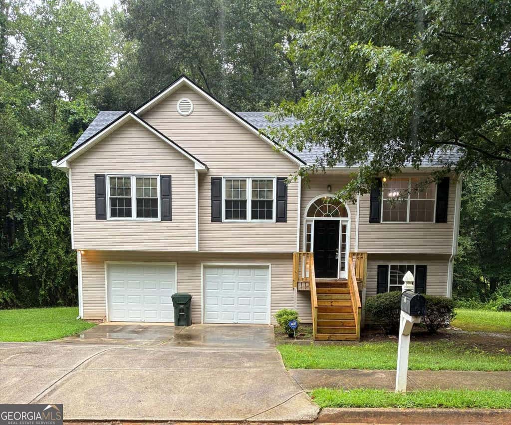 Photo of 40 Wynfield Drive, Covington, GA 30016 (MLS # 10822987)