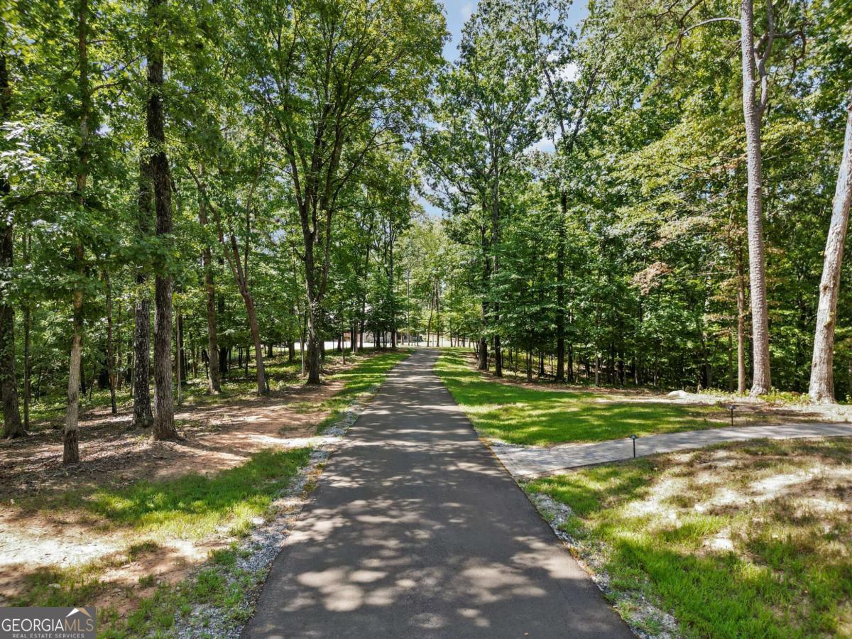1472 Grizzle RD