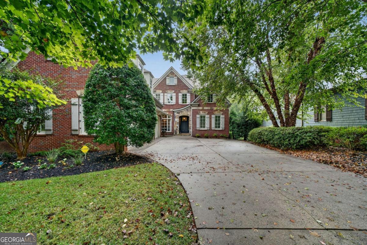 1514 Mossvale CT NW
