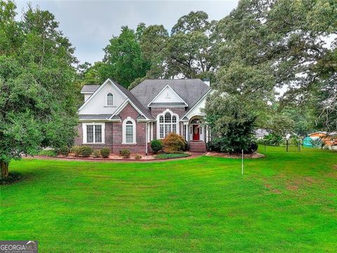 1595 Lake Lucerne RD Lilburn GA 30047