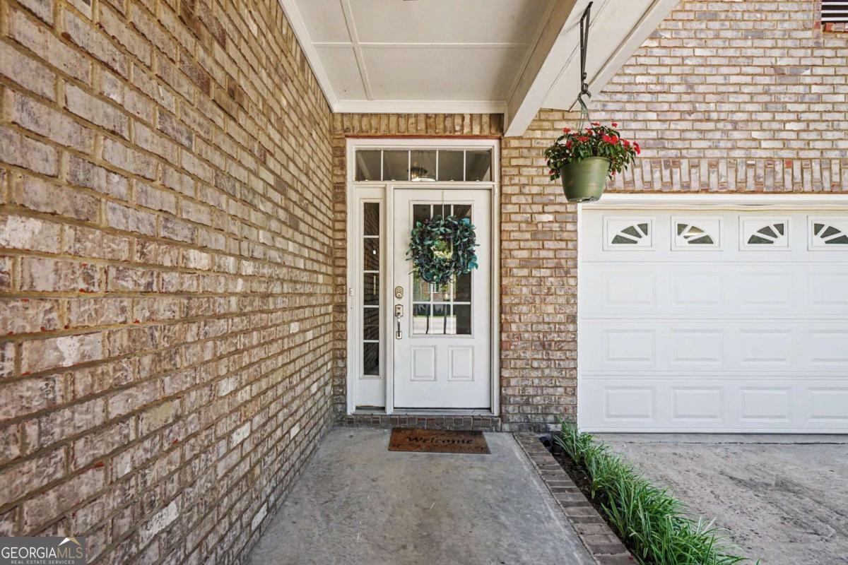 248 Huntington Shoals DR