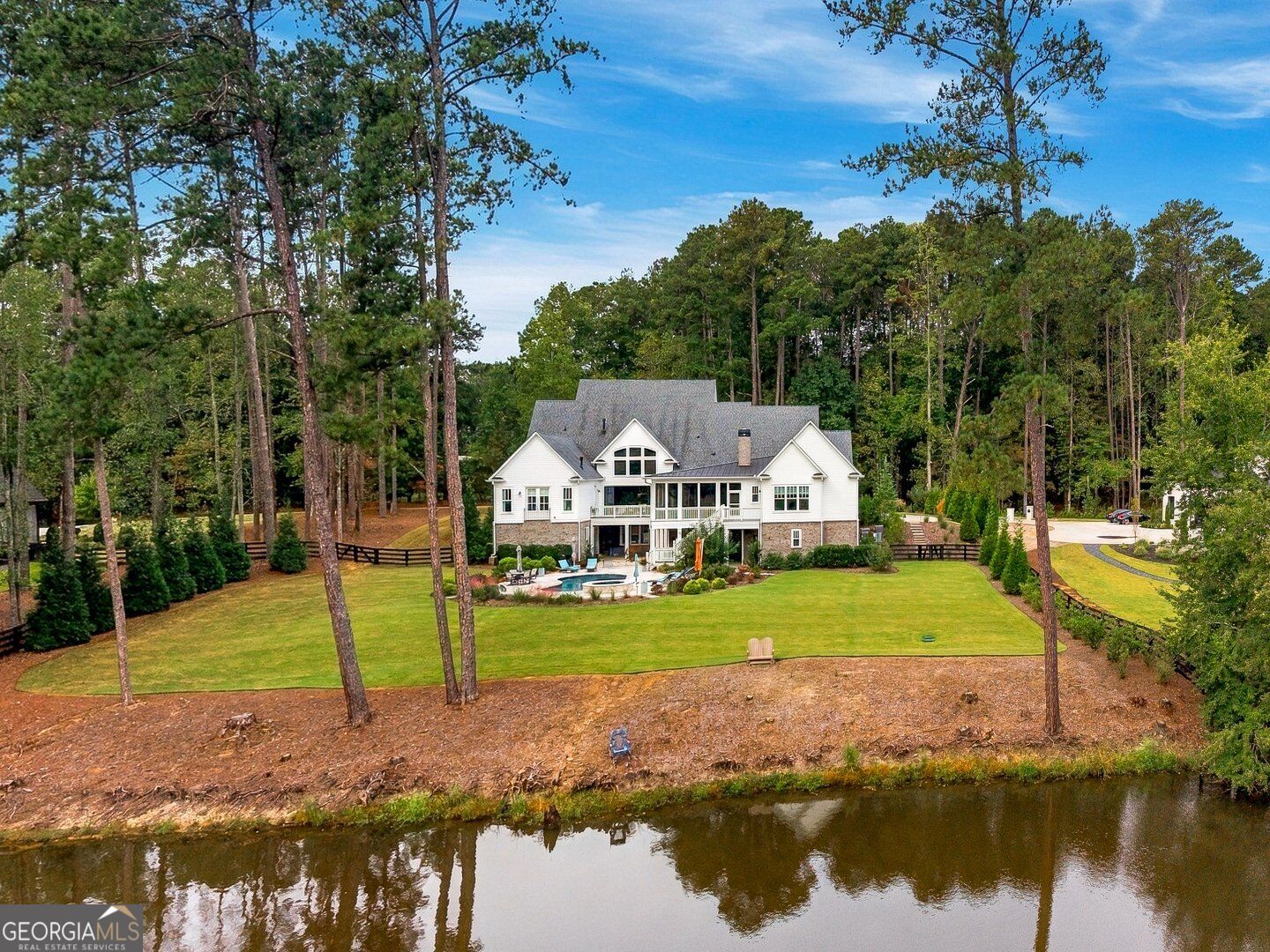 1570 Redd RD