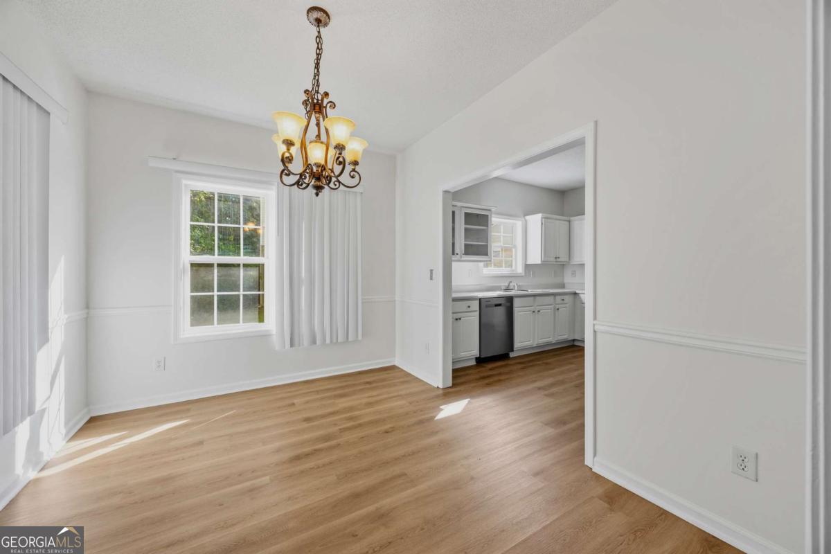 1094 Cliftwood DR