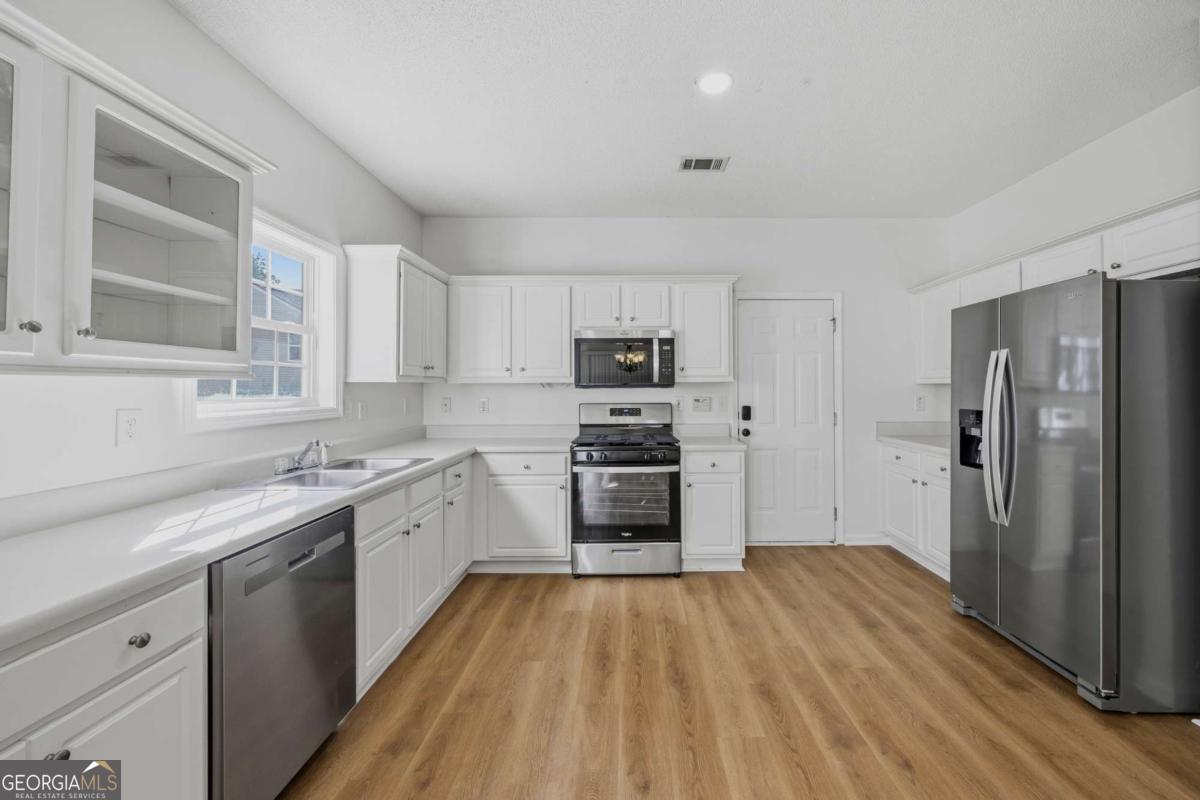 1094 Cliftwood DR