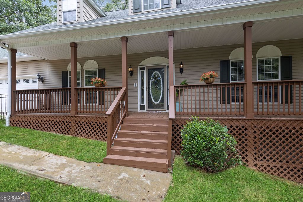 Photo of 267 Pointe Willow Drive, Cleveland, GA 30528 (MLS # 10663320)