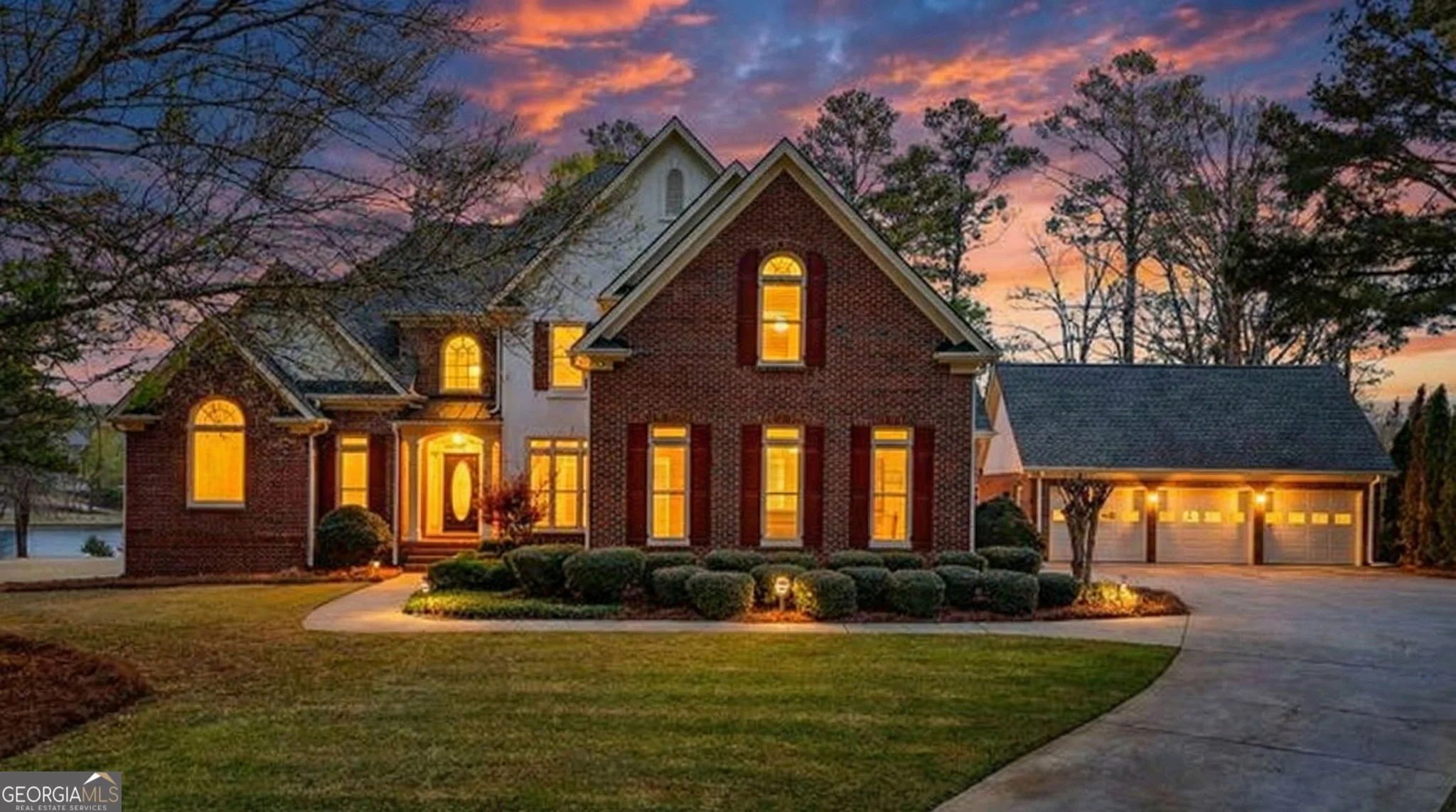 1009 Lyndhurst Way SE
