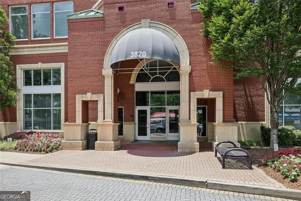 Photo of 3820 Roswell Road NE #1004, Atlanta, GA 30342 (MLS # 10708495)