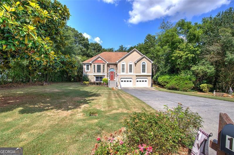 18 FOXFIRE LN