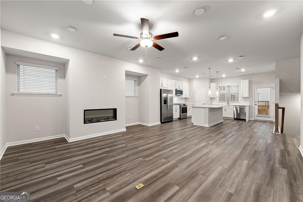 221 Matson RUN SW 40