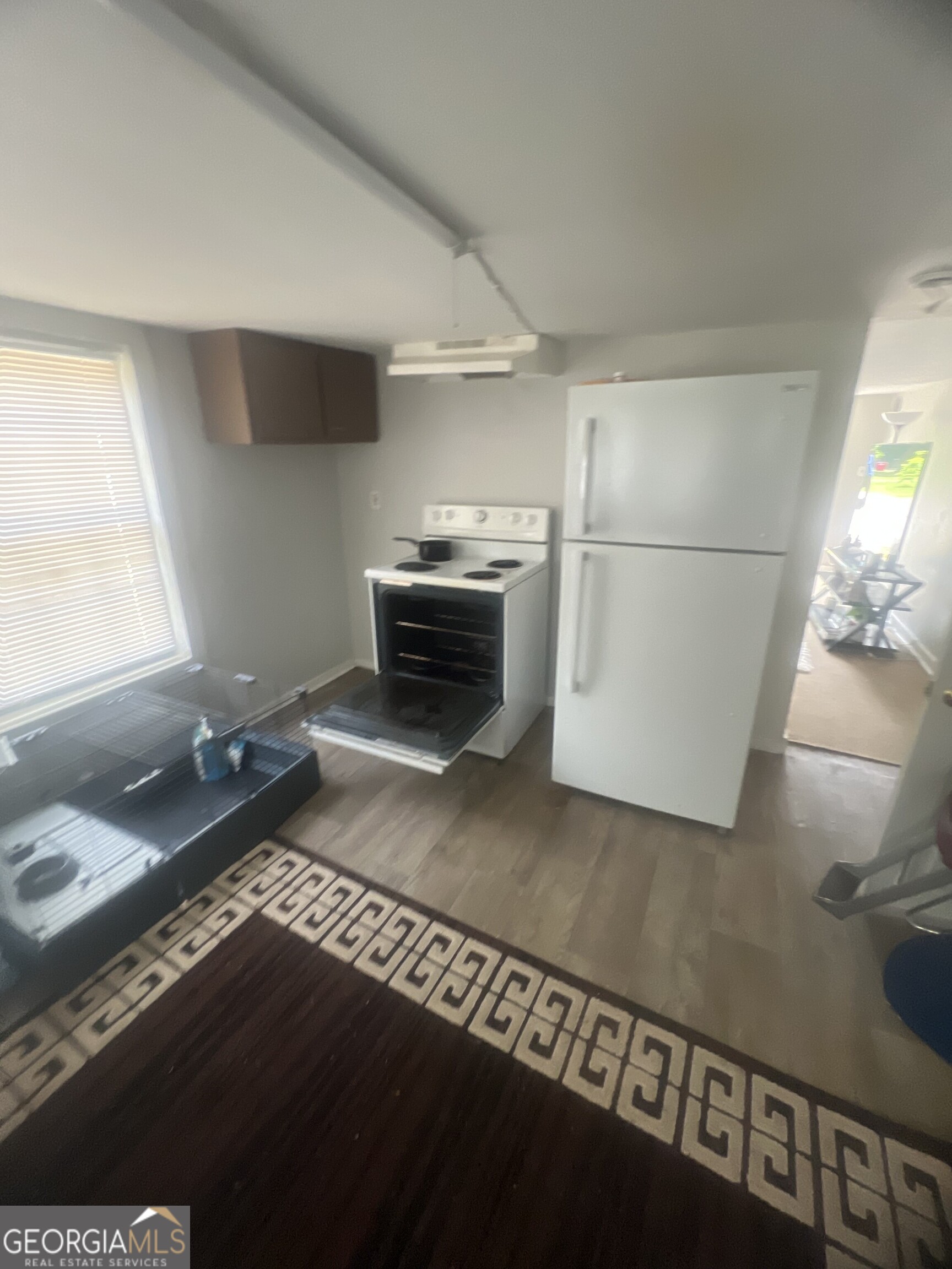 878 Roseview DR