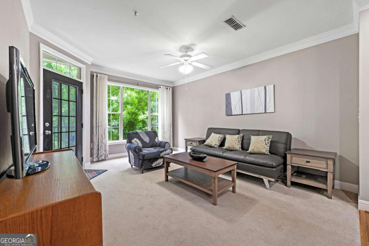 Decatur, Georgia 30033, United States, 1 Bedroom Bedrooms, ,1 BathroomBathrooms,Residential,Active,233853