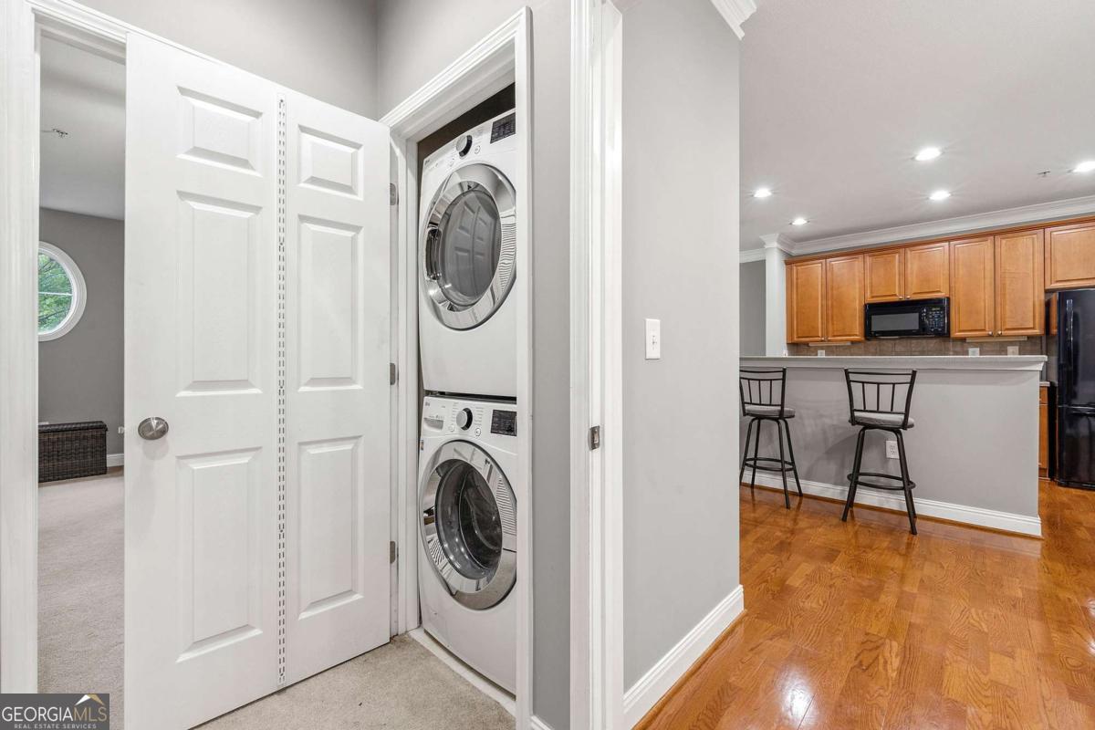 Decatur, Georgia 30033, United States, 1 Bedroom Bedrooms, ,1 BathroomBathrooms,Residential,Active,233853