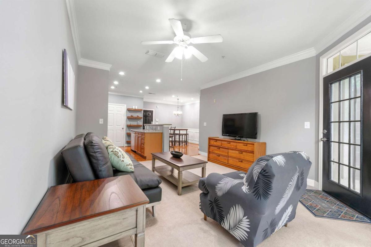 Decatur, Georgia 30033, United States, 1 Bedroom Bedrooms, ,1 BathroomBathrooms,Residential,Active,233853