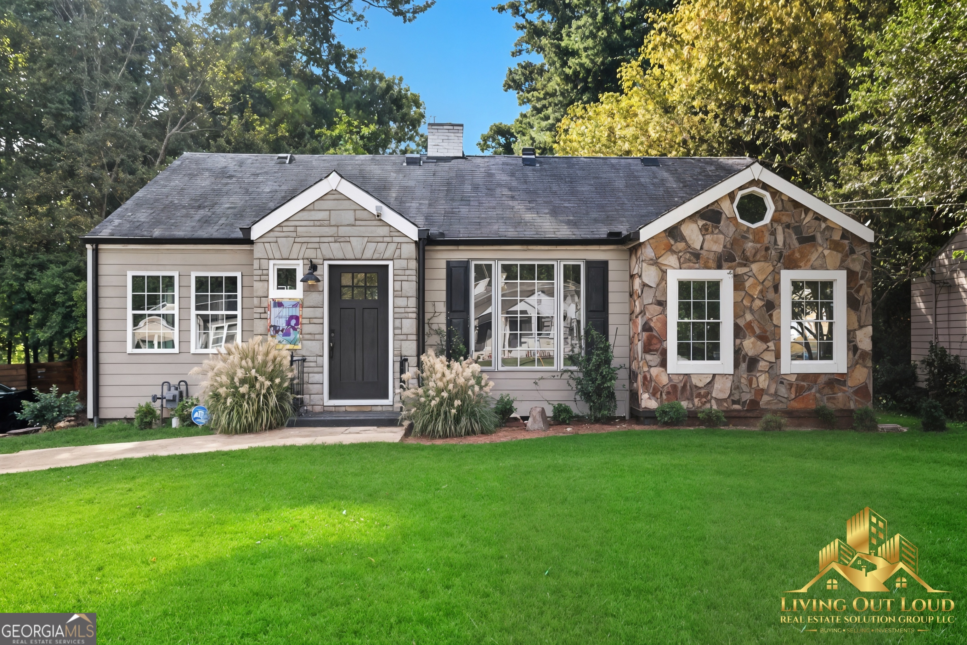 This stunning, renovated 2-bedroom, 2-bathroom cottage bungalow in the heart of Venetian Hills offers the perfect blend of charming style and modern convenience. Flooded with natural daylight and boasting modern touches, this home has been beautifully updated with luxury flooring, new lighting, granite countertops, and all-new appliances. You'll enjoy easy access to I-20, I-75, and I-85, with downtown and Midtown Atlanta just minutes away. The property is also conveniently located near the Westside Beltline, Mercedes Benz Stadium, Tyler Perry Studios, Hartsfield-Jackson International Airport, MARTA, and a wide variety of shops and restaurants. This home is your key to relaxation while being close to all the hustle and bustle of city life. Please note, rental and property insurance is required. All applicants must pass a credit check and a background check with no prior evictions or bankruptcies. Employment and rental history verification are also mandatory.