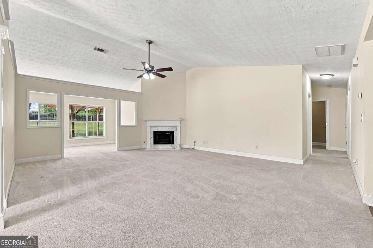 3338 Woodtree LN
