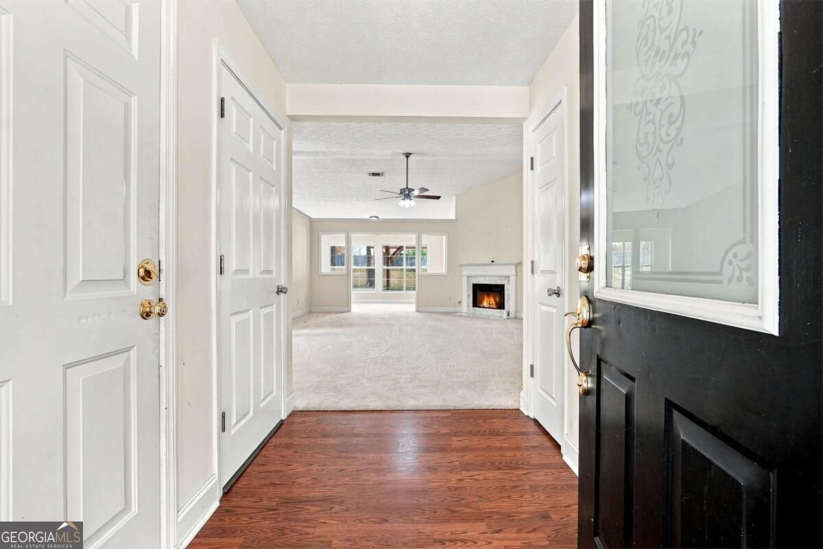 3338 Woodtree LN