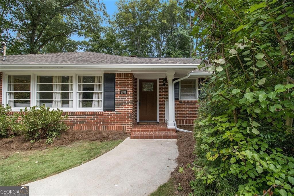 2034 Pine Forest DR NE