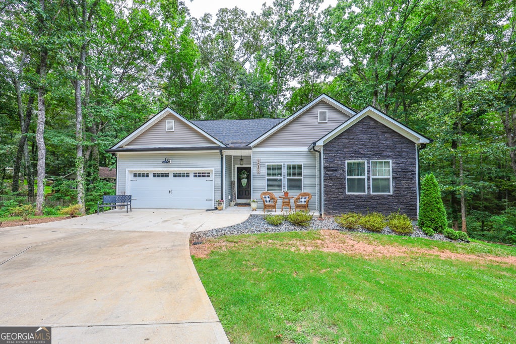 Photo of 2033 Lakeview Parkway, Villa Rica, GA 30180 (MLS # 10819187)